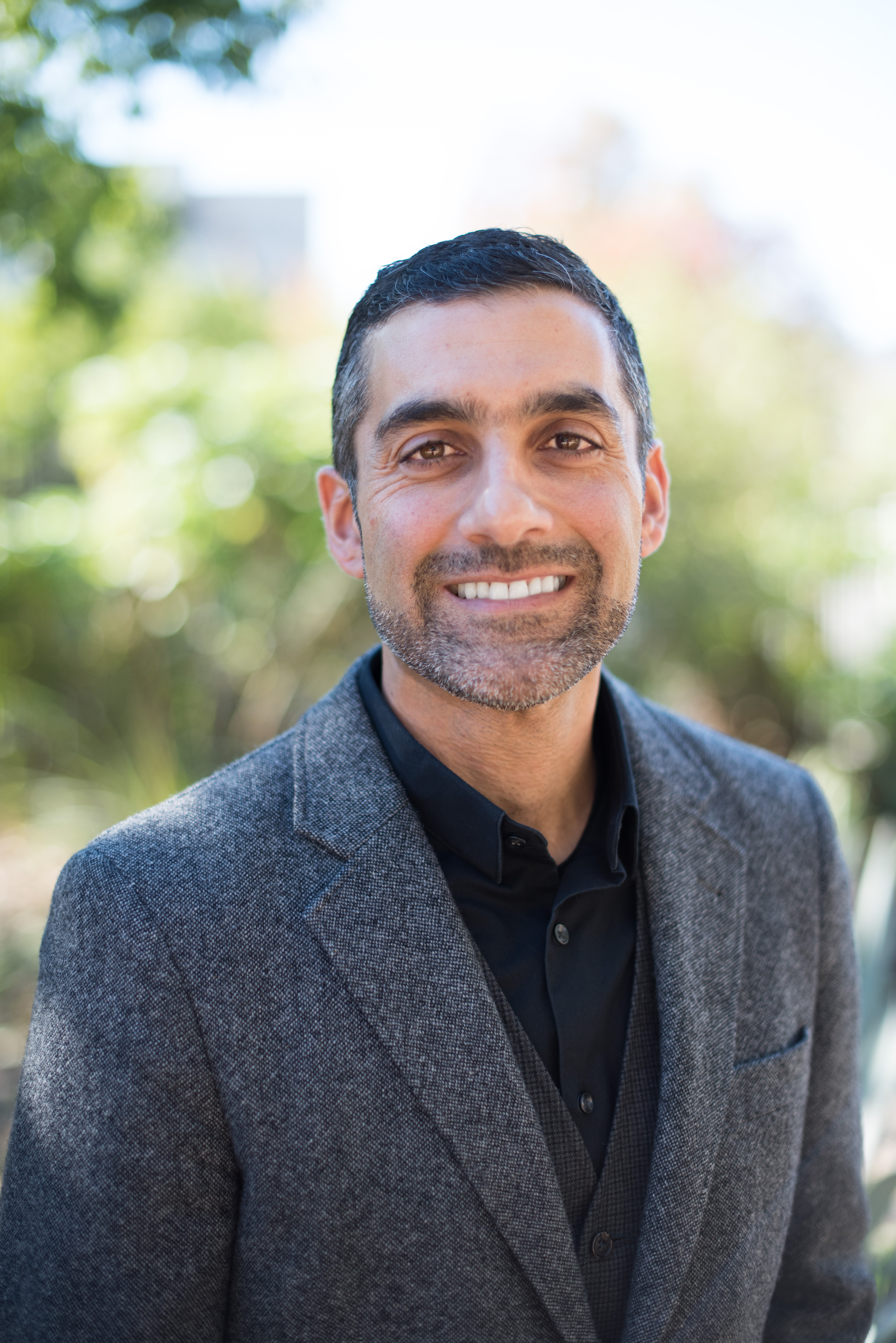 Dr. Aydin Nazmi